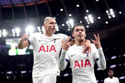 فانتازي يلا كورة.. وقت جونسون وصدمة ريتشارليسون قبل الجولة 37